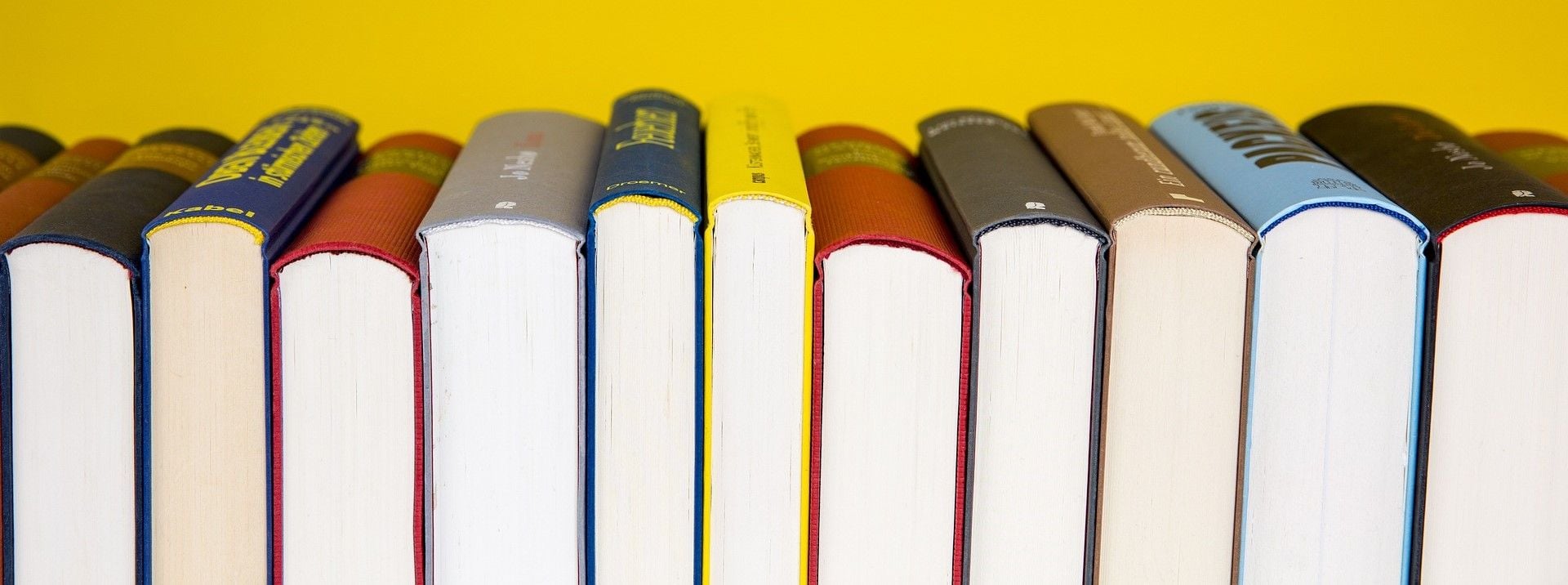 books-5937716_1920